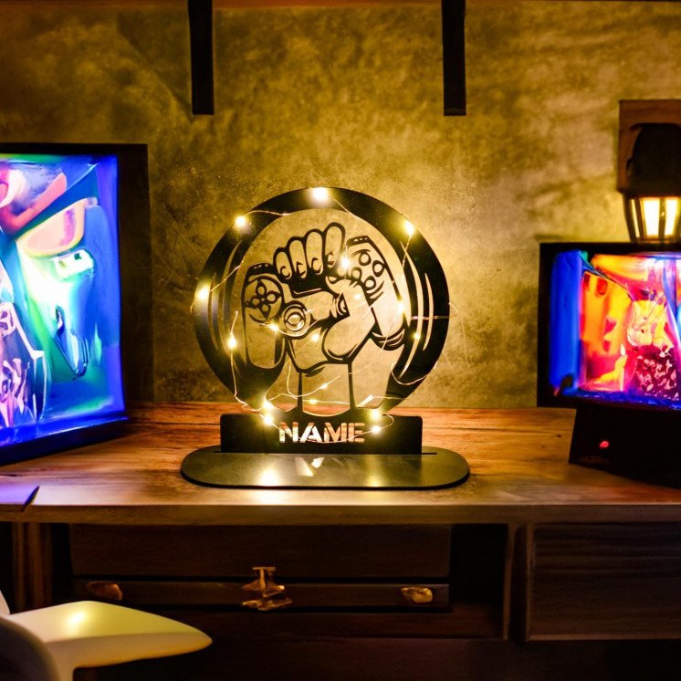 Controller in der Hand Gamer Led Tisch Deko Lampe Geschenke Tischdeko - personalisiert mit Namen Beleuchtung Nachtlicht Familie