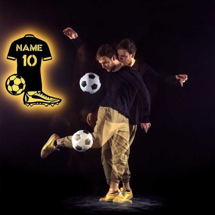 LEON FOLIEN Rgb Led Licht mit Namen & Nummer Fußball trikot personalisieren – Fussballer aus MDF Holz Fussball Geschenke für
